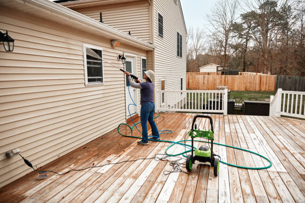 Best Deck Pressure Washing  in Cedar Crest, MA