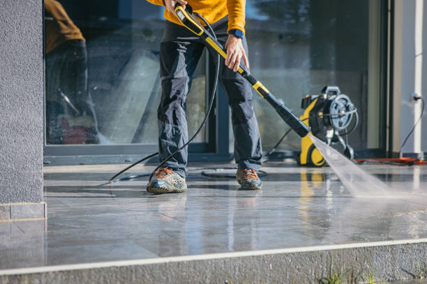 Best Garage Pressure Washing  in Cedar Crest, MA